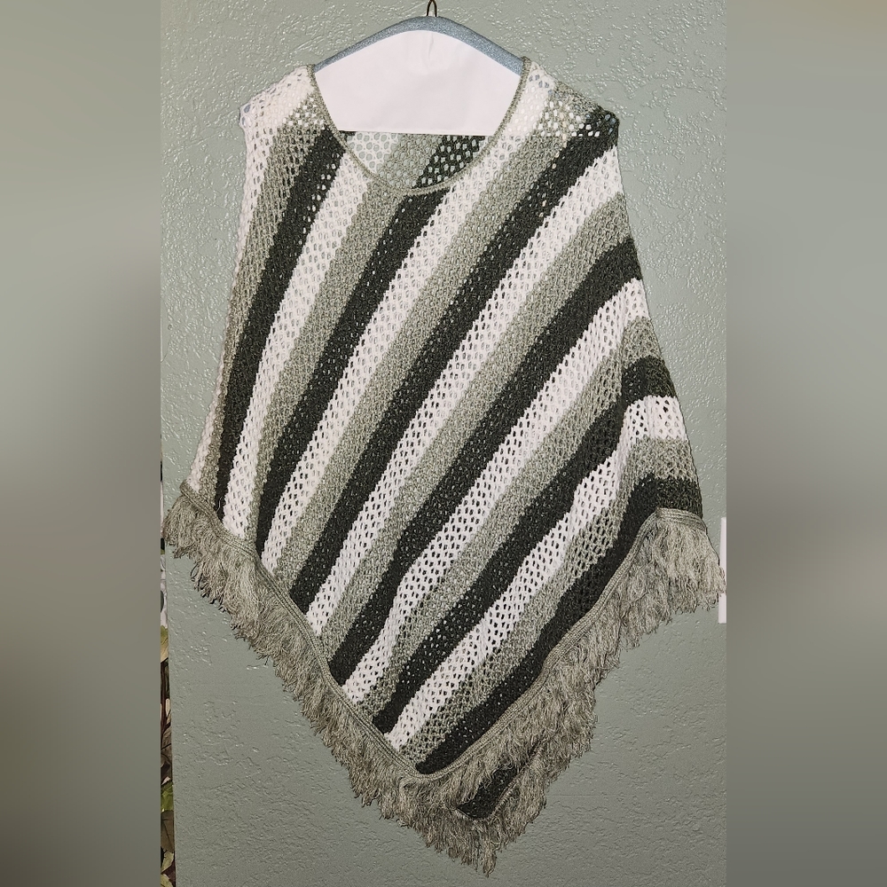 Green stripe women's poncho - New
